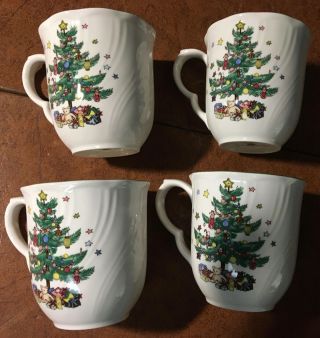 Four (4) Nikko Happy Holidays Coffee Mug Cup Set Of Two 10 Ounce Rare
