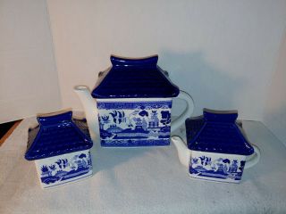 Vintage,  Rare,  6 - Pc Pagoda Blue Willow Tea Set