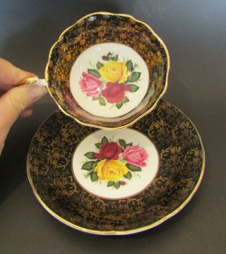 Vintage Royal Castle Fine Bone China Made In England Teacup And Saucer