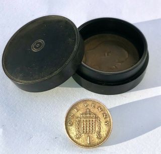 Small Georgian Finely Worked Treen Ebony Coin Or Patch Box