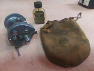 Vintage Pflueger Supreme No.  1573 Bait - Cast Reel,  Leather Pouch And Reel Oil Usa