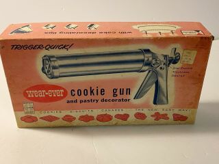 Vintage Wear - Ever Cookie Gun And Pastry Decorator Bake Trigger Quick