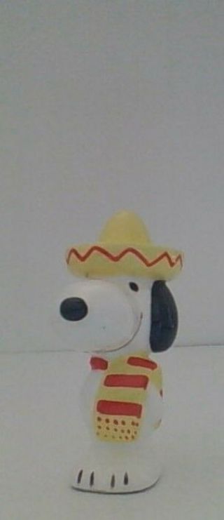 Vintage Peanuts Snoopy " Mexico " Determined Ceramic Figurine Rare 1977