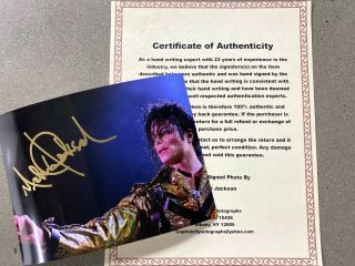 Michael Jackson Hand Sign /autographed Photo Includes Very Rare