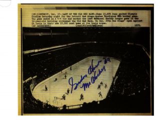 Gordie Howe Signed Photo (rp) Of Last Nhl Game At Olympia Stadium 12 - 17 - 79 - Rare