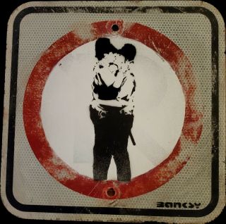 Banksy Spray Stencil Kissing Coppers Street Sign Painting Rare 2004