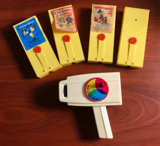 Vintage 1973 Fisher - Price Movie Viewer Rare Cartridges Bugs Bunny,  Road Runner