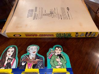 Vintage Rare 1965 The MUNSTERS TARGET GAME By Ideal Herman,  Lily,  Grandpa 6
