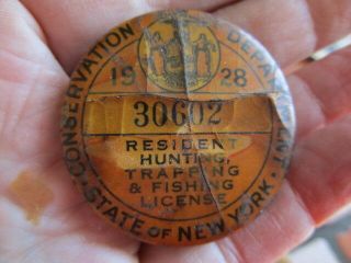 Vintage 1928 York Fishing License / Numbered Pinback Badge