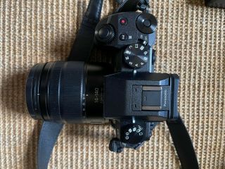 Panasonic LUMIX 4K DMC - G7HK Digital Camera Kit with 14 - 140mm Zoom Lens - Rare 3