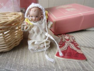 Vintage Bradley Dolls Dollhouse Miniature Porcelain Baby 2.  25 " Doll Box