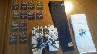 Rare Notre Dame Football 2011 Team Issued Xl Gloves,  Sleeve,  Towel &12 Room Cards