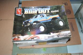 Vintage Amt Ertl Bigfoot 4x4x4 Monster Truck Model Kit Open Box Jsh