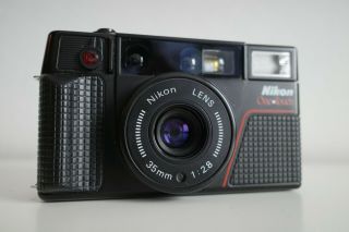 [NEAR MINT] Nikon One Touch - L35AF II | RARE BLACK | 35mm f/2.  8 | FILM 2