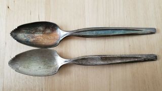2 Antique Vintage Collectible Spoons 6 " Wm Rogers Mfg Co Silver Plate -