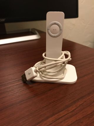 Apple Ipod Shuffle 1st Generation W/ Dock Rare