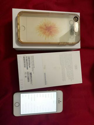 Apple Iphone Se - 16gb - Gold  A1662 Jailbroken Ios 10.  1.  1 Rare