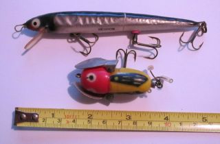 2 Vintage Heddon Fishing Lure 1 - Tiny Crazy Crawler & 1 - Cobra (body Is Crocked)