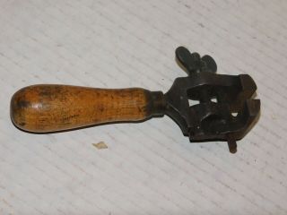 Vintage Antique Wood Handle Small Hand Vise 6 Inches Long