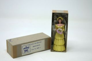 Vintage 1940s Chalkware Bridesmaid Yellow Cake Topper Flowers 4 " Nos