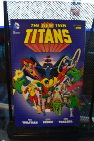 The Teen Titans By Marv Wolfman & George Perez Volume 1 Dc Tpb Rare Oop