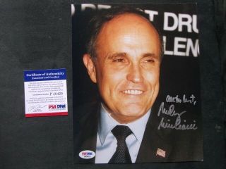 Rudy Giuliani Rare Signed Autographed 8x10 Photo Psa/dna Certified