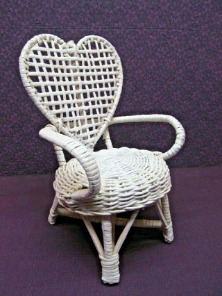 Vintage White Wicker Doll Teddybear Chair W/ Heart Shaped Back 9 1/2 " Tall