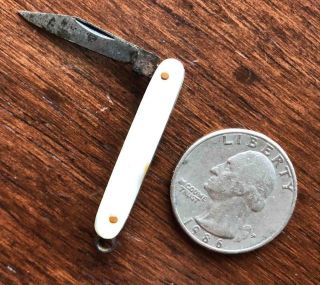 Old Vintage Antique Pearl Mini Miniature Knife 1 5/16 "
