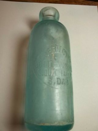 Antique Queen City Bottling Sioux Falls South Dakota Blob Bottle Soda Pop