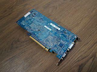 Gigabyte GV - 3D1 (GeForce 6600 GT SLI on one board/PCB,  rare) 2
