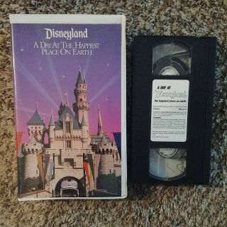 Rare Disneyland A Day At The Happiest Place On Earth Vhs Disney Very Good