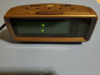 Lenoxx Sound Model Cr - 776 Am/fm Alarm Clock Radio - Large Led Display