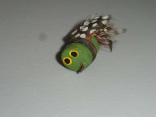 VINTAGE FISHING LURE WOODEN FLY ROD SIZE POPPER GREEN WITH FEATHERS PAINTED EYES 2