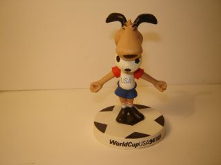 1994 Usa World Cup Soccer Mascot Striker Dog Ball In Mout Figure Fifa 