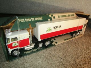 Nylint Farm Toy Pioneer Hi - Bred Limited Seed Corn Semi French Canadian Very Rare