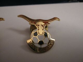 Rare Old Texas Longhorns Us Soccer Club (1) Football Enamel Press Pin Badge