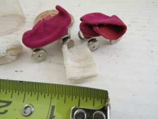 VINTAGE VOGUE GINNY DOLL ACCESSORIES SHOES ROLLER SKATES PURPLE CLOTHING SOCKS 2