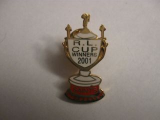 Rare Old 2001 St Helens Rugby League Football Club Enamel Press Pin Badge