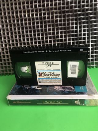 True - Life Adventures Jungle Cat - VHS•Walt Disney Home Video•RARE•White Clamshell 3