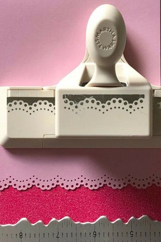 Rare Martha Stewart Must Have Doily Lace Border Craft Paper Punch Folding Wings