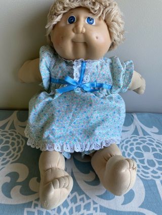 Vtg 1985 Cpk Cabbage Patch Kids Coleco Girl Doll Blonde Curly Hair With Clothes