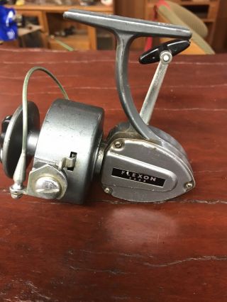 Vintage Flexon 3348 Spinning Reel In Vgc For Age,  Made In Japan Hard To Find