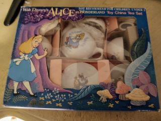 Rare Vintage Walt Disney Prod.  Alice In Wonderland Toy China Tea Set In Orig Box