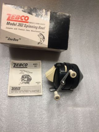 Vintage Black /white Zebco 202 Spincast Fishing Reel Papers Usa Zee Bee