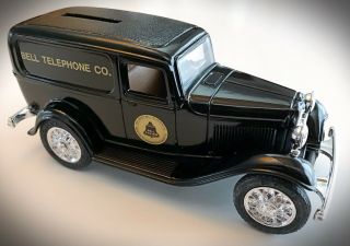 Rare Ertl Jersey Bell Tel At&t Co.  1932 Ford Delivery Van Bank 1:25