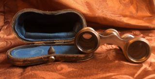 Antique Vintage Chevalier Paris Opera Glasses Binoculars With Case - Deer Details