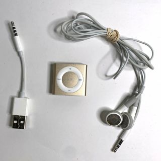 Apple iPod Shuffle - Rare Gold - 2GB 4th Generation A1373 w/ Cables VGC 2