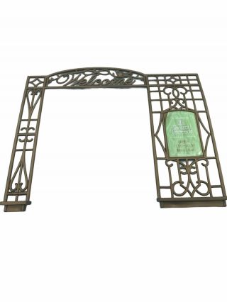 Calico Critters Sylvanian Families Courtyard Restaurant Welcome Arch Railing Htf