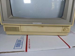 VTG Commodore 1802 w/ Box ☆ Rare Color Monitor Computer Part ☆ POWERS ON 3