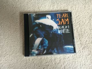 Pearl Jam - Black And White Cd Rare Live 1992 Release Italy Nikko Kiss The Stone